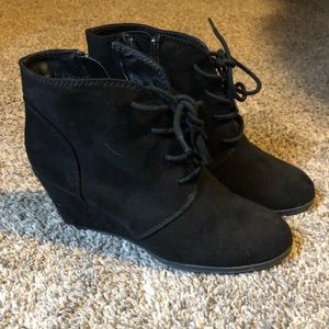 7.5 black wedge booties